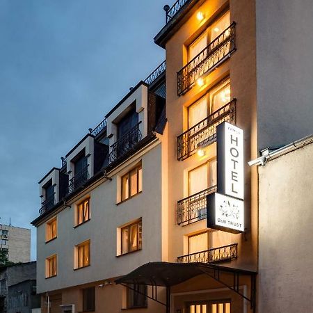 Family Hotel Anna Ruse Exterior foto