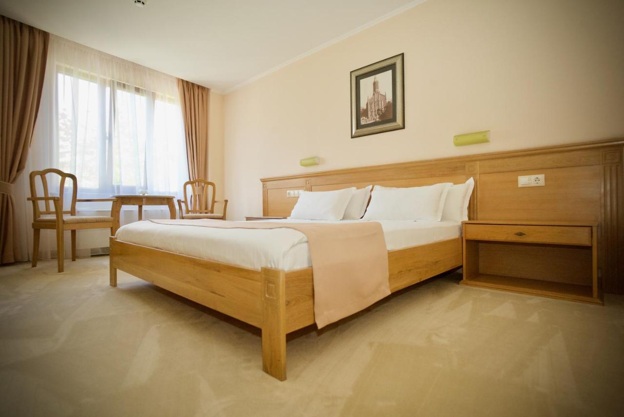 Family Hotel Anna Ruse Exterior foto